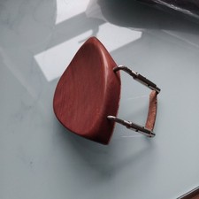 4/4 Preowned violin chin rest