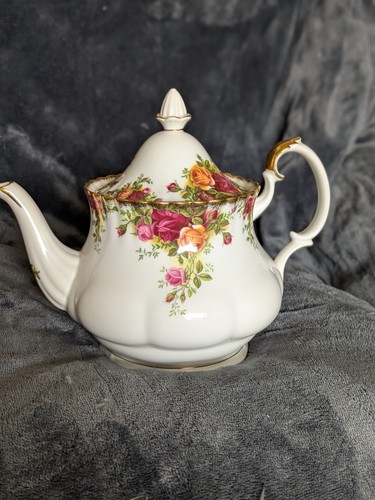 Royal albert old country - old, roses