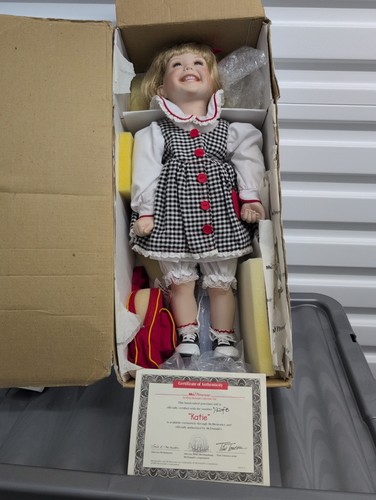 Mcdonald doll katie - katie,