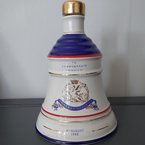 Bell whisky decanter - whisky,
