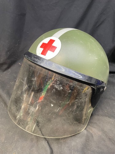 Vintage army medics helmet - medics,