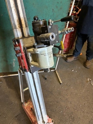 Core drill rig - core,