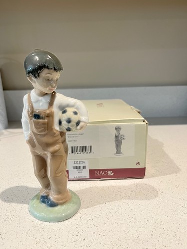 Nao lladro figurine - nao, wanna