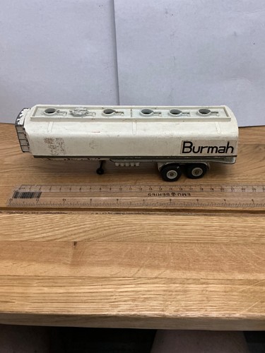 Dinky toys aec - dinky,