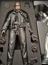 Hot Toys DX13 Terminator 2