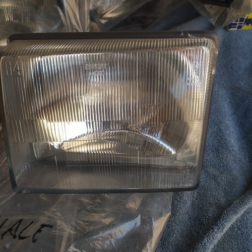 Front headlight fiat uno - front,