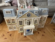 Sylvanian Families Grand Regency Hotel Slightly Used, SEE DESCRIPTION. GC. 
