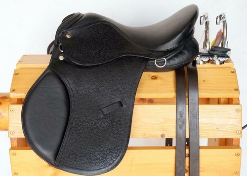 Black mini pony - 15",