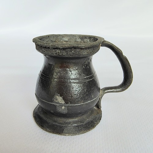 Antique quarter gill - , measuring
