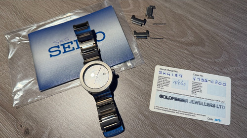 Mens seiko titanium v732 - seiko,