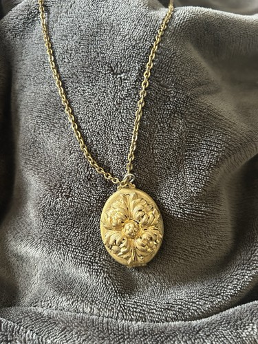 Vintage repousse locket - repousse,