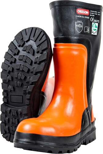 Oregon yukon chainsaw - chainsaw, boots
