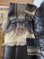 Asian Indian Pakistani Women's