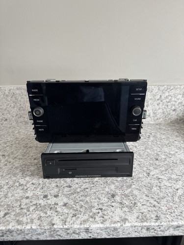 Golf dab radio - golf, touch