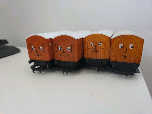 Hornby annie and - and, clarabel