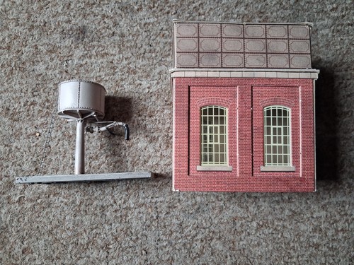 Metcalfe gauge water tower - water,