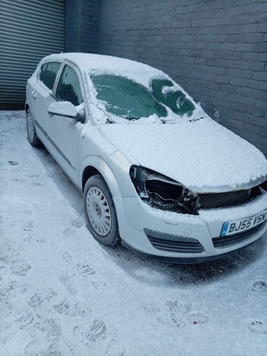 Vauxhall astra door - ,