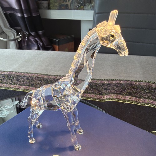 Lovely swarovski cryatal clear - lovely,