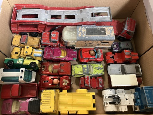 Diecast vehicles job - vehicles, lot