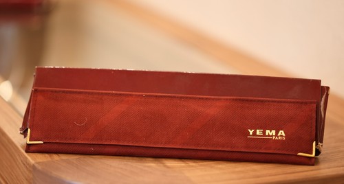 Red service pouch yema - pouch,