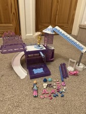Vintage Polly Pocket Snow Cool Hotel Ski Resort - Toy Dolls Playset