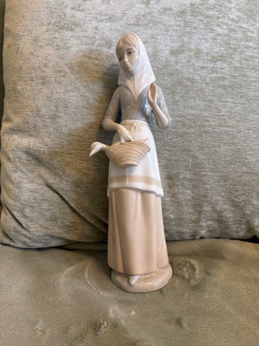 Miquel requena porcelain - miquel,