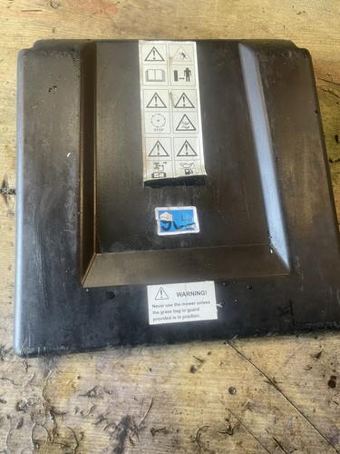 Grass discharge flap - discharge,