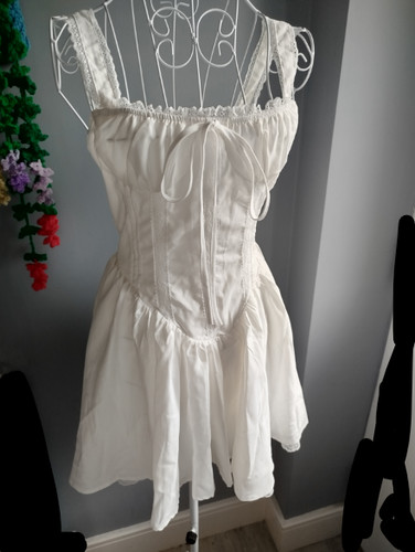 Y2K/coquette/goth/lolita