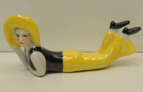 Figurine bathing beauty - figurine,