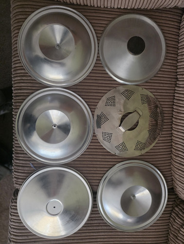 International resonator - i,