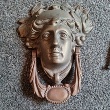 Old vintage heavy brass door knocker weighs approx 785gms