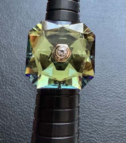 Genuine swarovski numina - genuine,