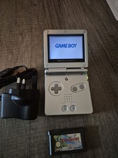 Nintendo Game Boy Advance SP