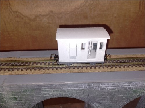 009 narrow gauge guards van - narrow,
