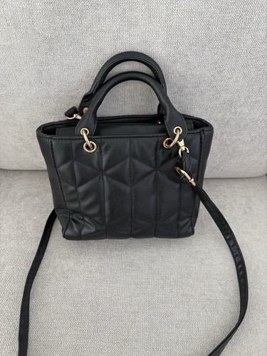 Black gold handbag - black,