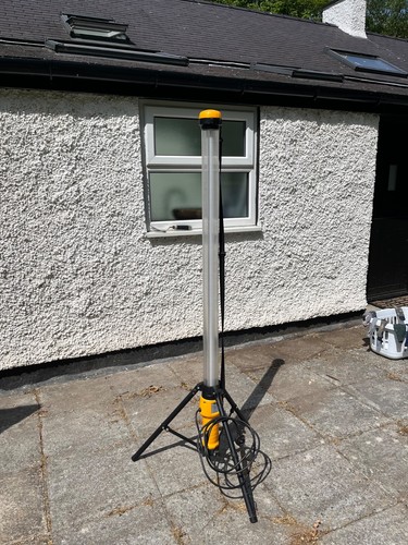 Defender tripod stand - defender, stand-up