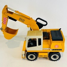 Bruder Liebherr 912 Excavator