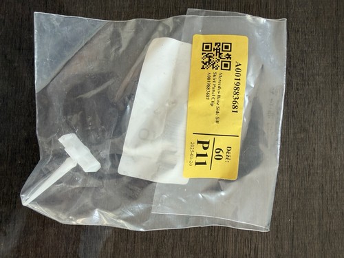 W208 amg side skirt clips - w208,