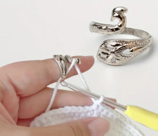 Yarn Guide Ring Adjustable Tension Crochet hook Finger Ring Knitting Loop Winder