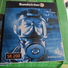 Sundstrom SR 200 Pc Visor Mask,SR218 Gas Filters x3 & particle filter SR299-2 x3