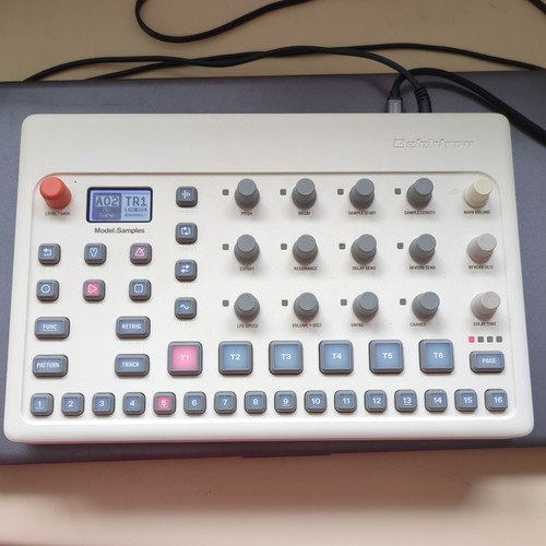 Elektron model samples track - elektron, 6-track