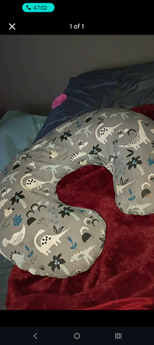Breastfeeding pillow - breastfeeding,