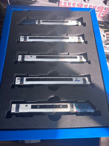 Gauge class 221 car set - gauge,