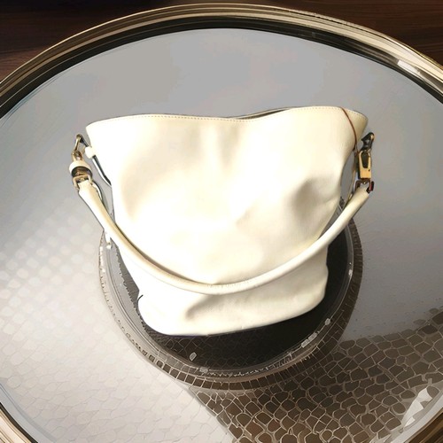 Coccinelle white pebbled - white,