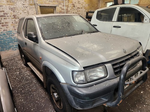 Vauxhall frontera front - frontera,