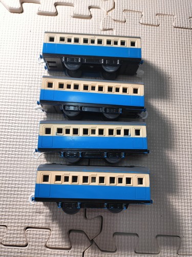 Tomy thomas friends series 4 - &,