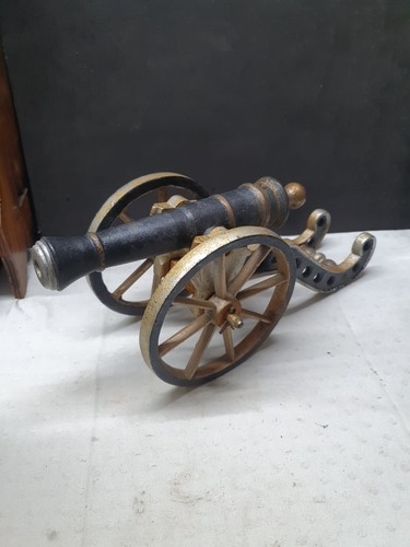 Cast iron firering table - cast,