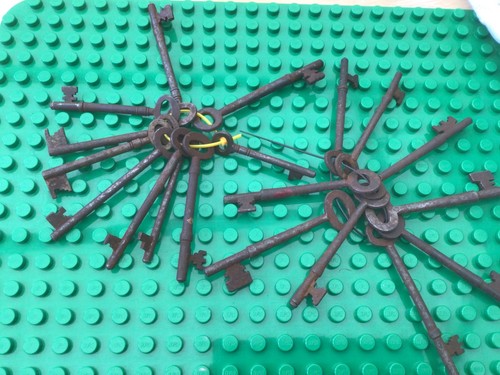 Vintage keys job lot iron - , iron/
