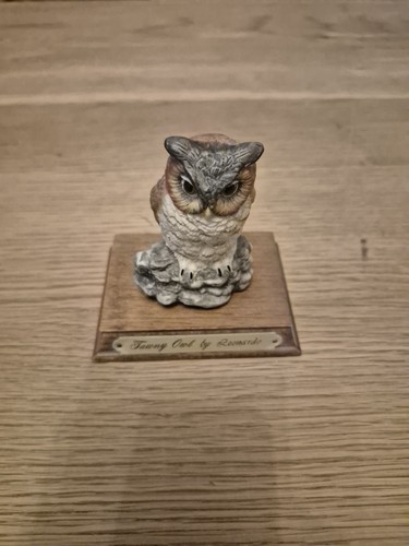 Tawny owl figurine - tawny,