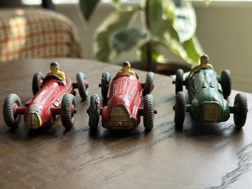 Dinky racing cars maserati - -,